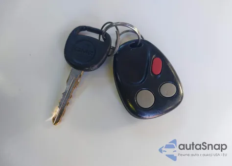 2005 GMC Sierra 1500 Slt from USA, damaged, VIN 2GTEK19T351297649